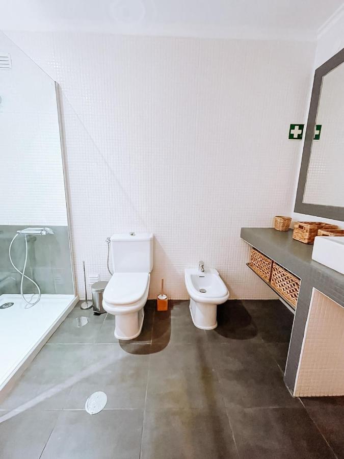 Apartamento Oursea - Sea View With Pool - Fully Renewed 2022 Albufeira Exterior foto